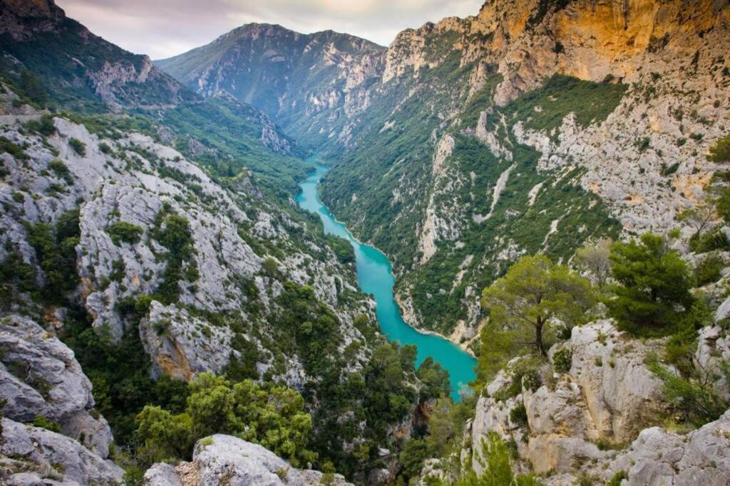 Gîte provençal indépendant avec piscine chauffée : LE SUY BIEN Flayosc Exterior foto