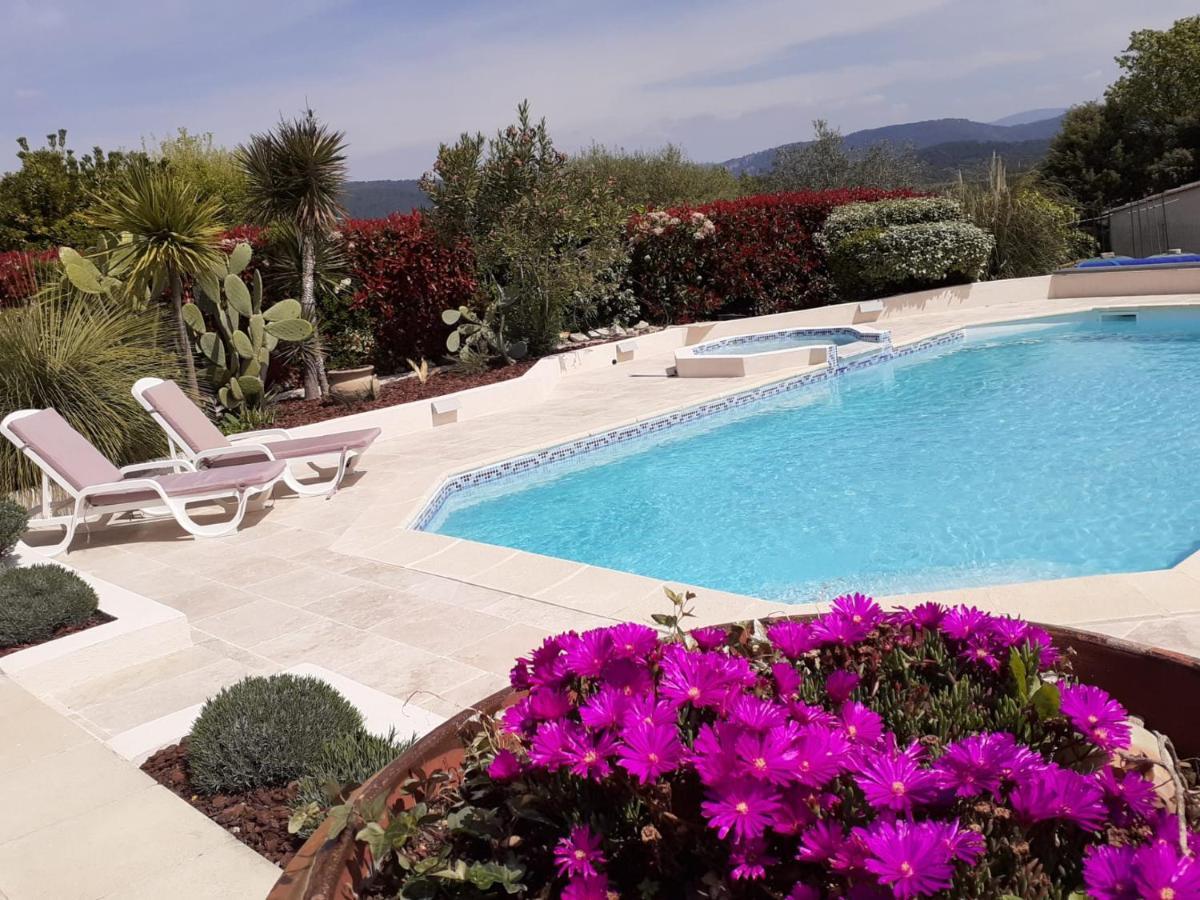 Gîte provençal indépendant avec piscine chauffée : LE SUY BIEN Flayosc Exterior foto