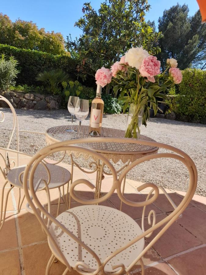 Gîte provençal indépendant avec piscine chauffée : LE SUY BIEN Flayosc Exterior foto